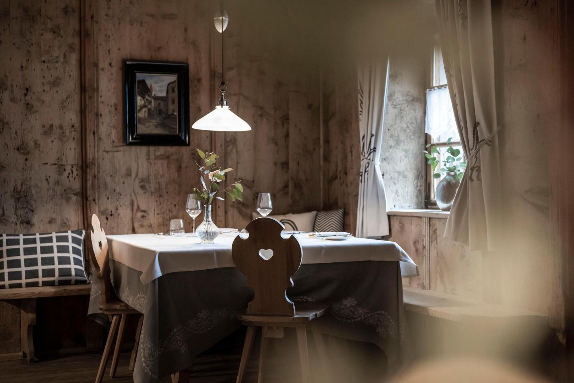 Hotel Ansitz Steinbock วิลลานโดร ภายนอก รูปภาพ