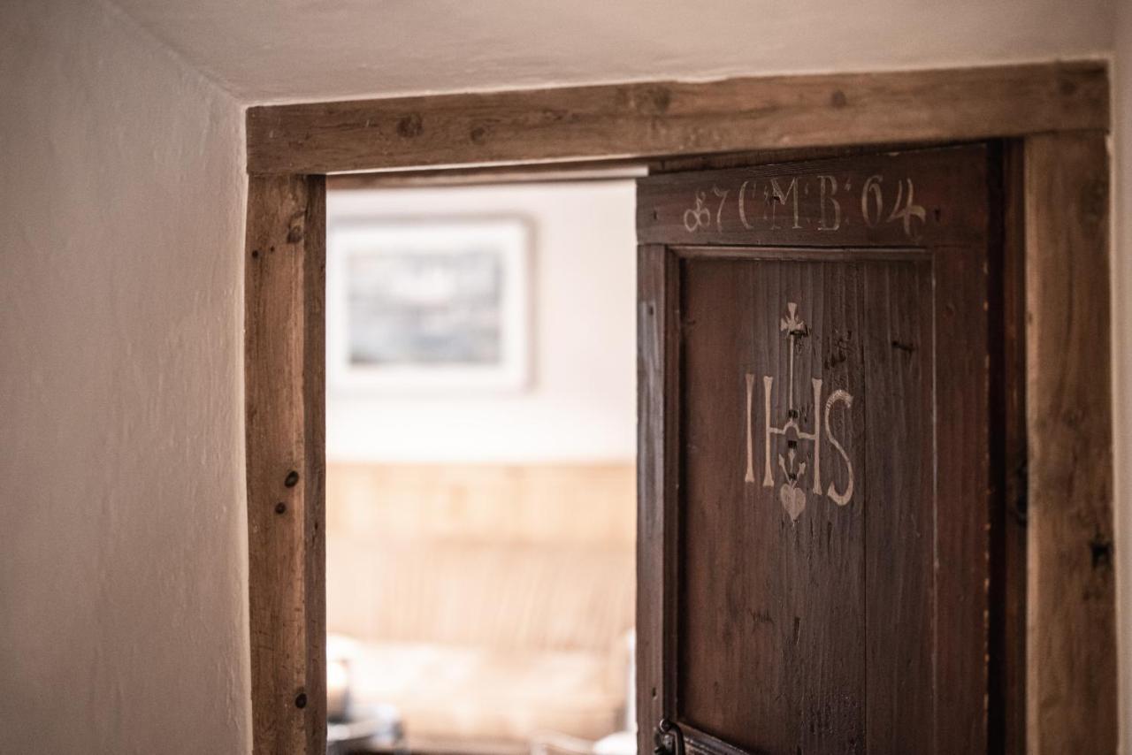 Hotel Ansitz Steinbock วิลลานโดร ภายนอก รูปภาพ