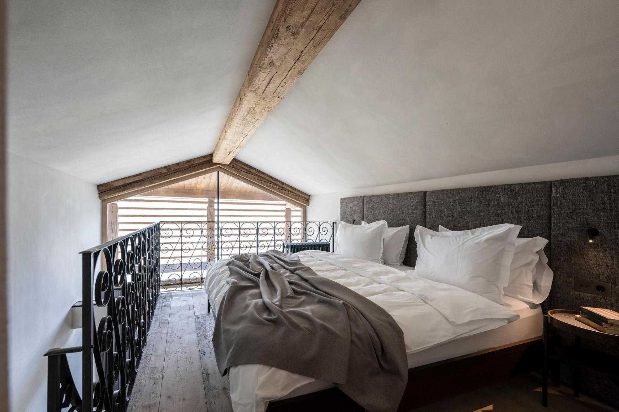 Hotel Ansitz Steinbock วิลลานโดร ภายนอก รูปภาพ