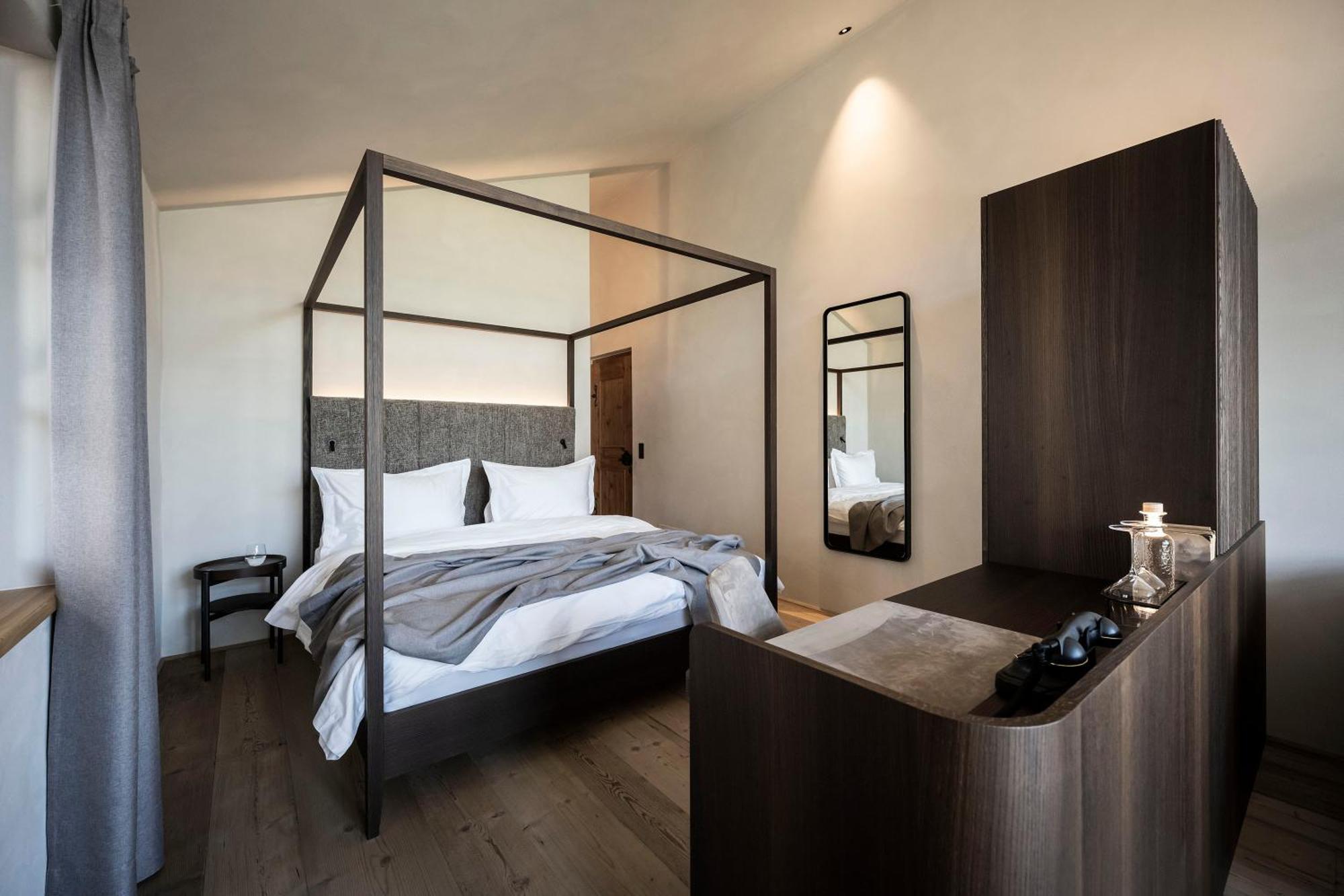 Hotel Ansitz Steinbock วิลลานโดร ภายนอก รูปภาพ