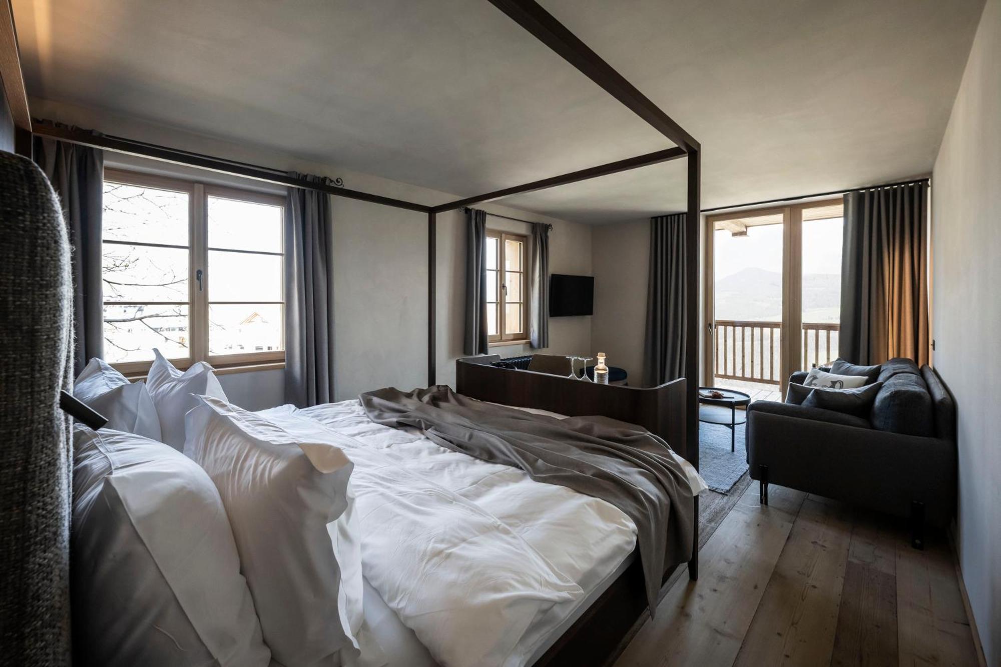 Hotel Ansitz Steinbock วิลลานโดร ภายนอก รูปภาพ