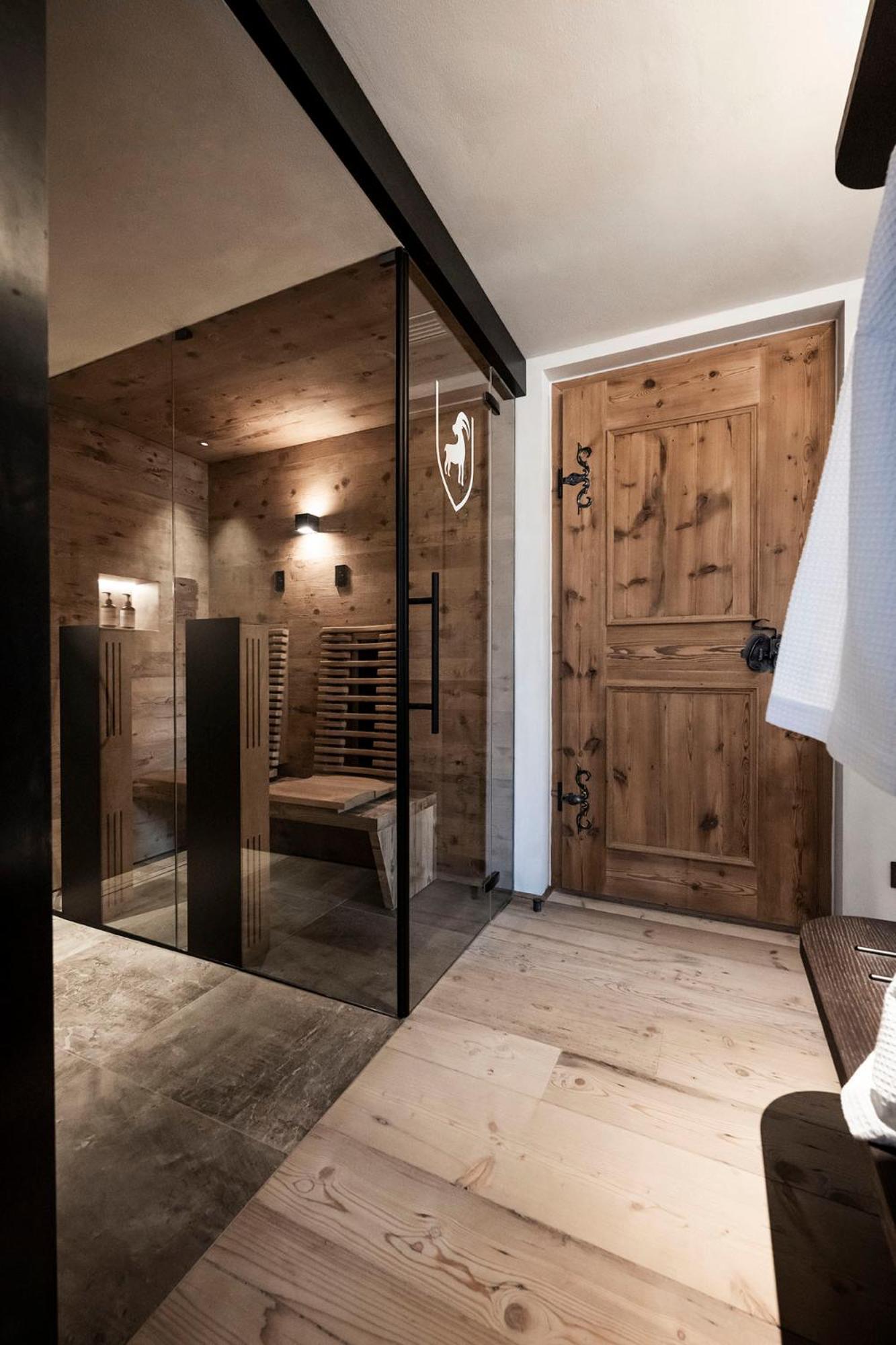 Hotel Ansitz Steinbock วิลลานโดร ภายนอก รูปภาพ