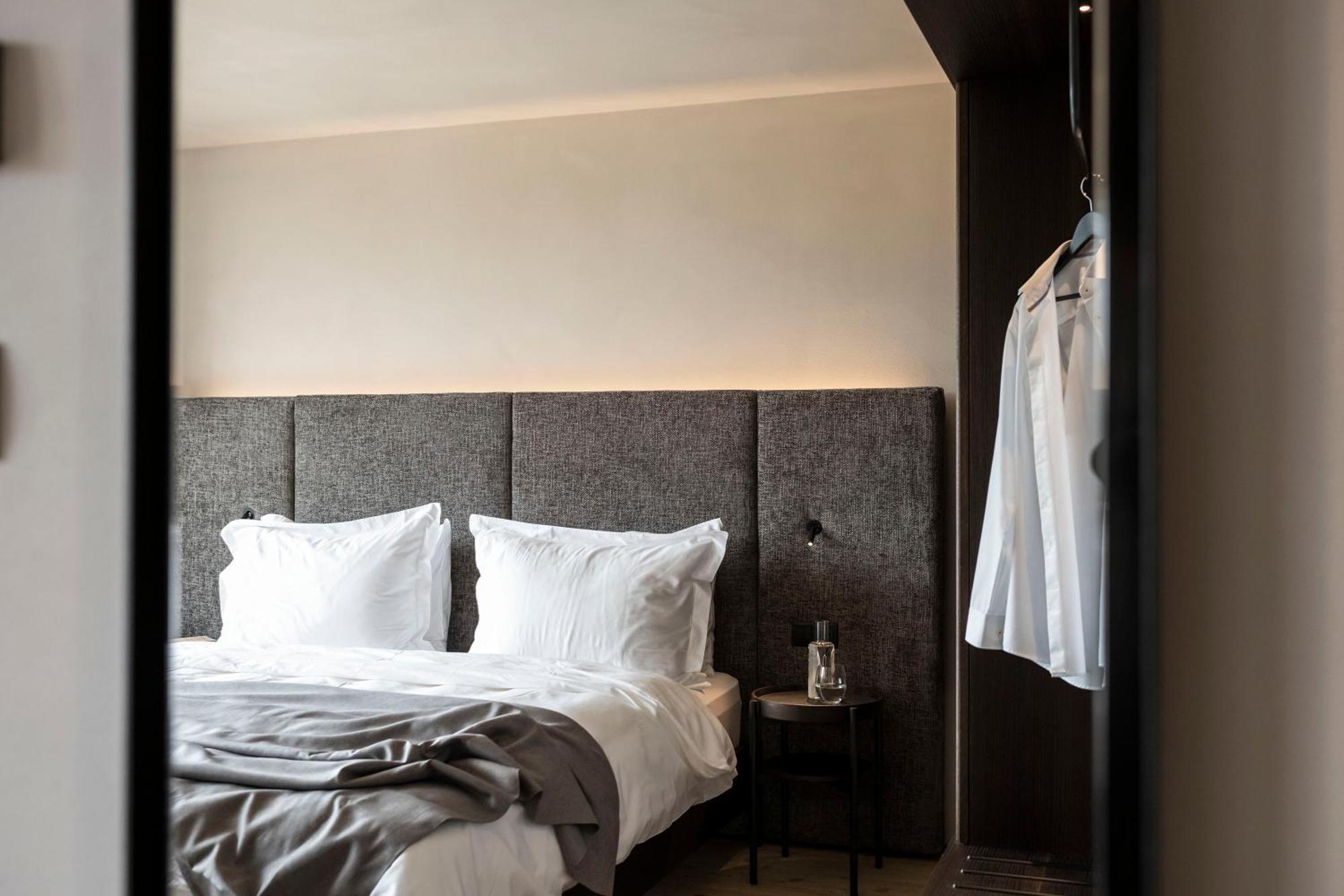 Hotel Ansitz Steinbock วิลลานโดร ภายนอก รูปภาพ